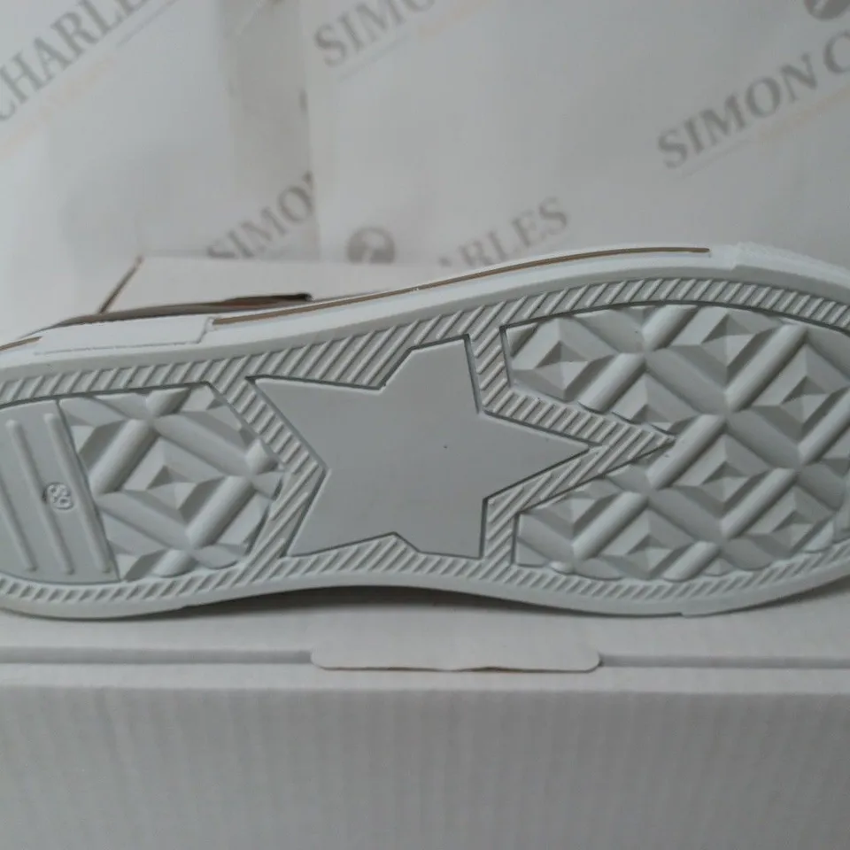 PAIR OF MODA IN PELLE FILICIA TRAINERS IN TAUPE - SIZE 6