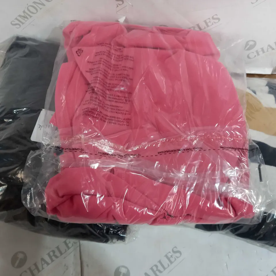 BOX OF ASSORTED CLOTHING TO INCLUDE - PINK JUMPER - PRAIRE TOP - FLUX FUR TOP 