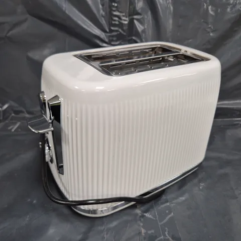 BREVILLE BOLD TOASTER IN WHITE