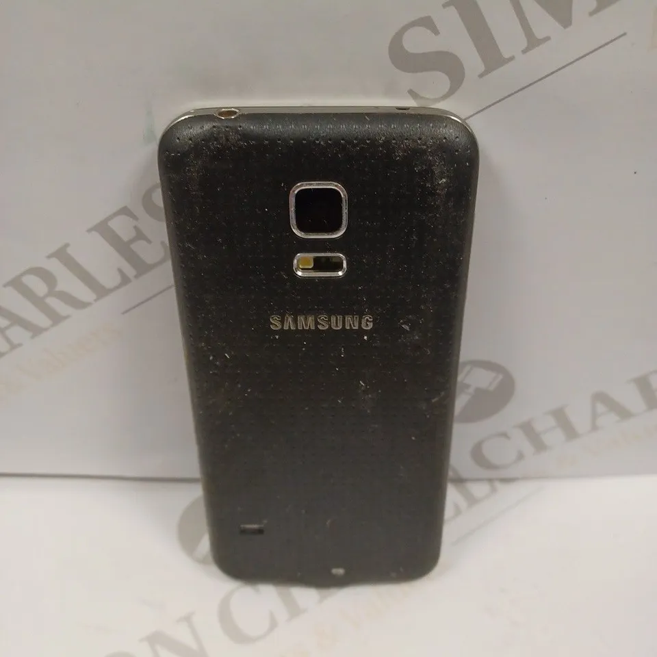 SAMSUNG SM-G800F SMARTPHONE 
