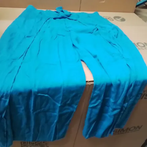 BOXED BRAND NEW APPROXIMATELY 12 JD WILLIAMS WIDE WRAP TROUSERS TURQUOISE SIZE 22