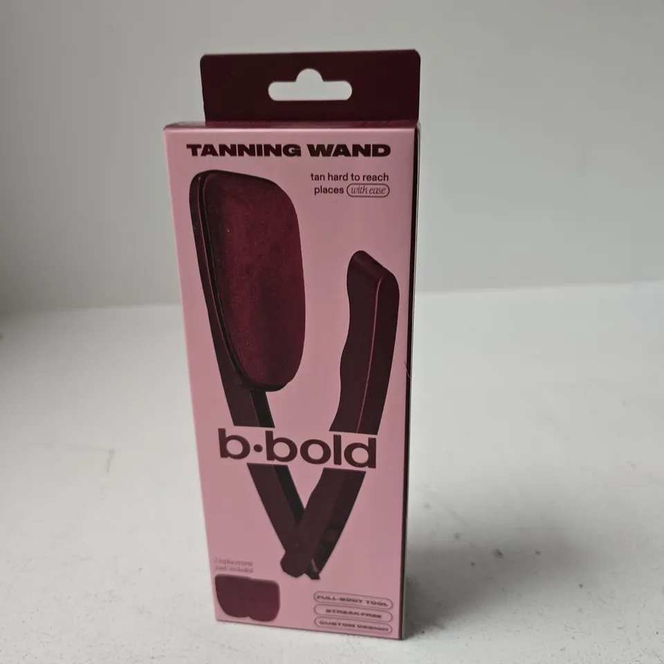 APPROXIMATELY 18 ASSORTED COSMETIC ITEMS INCLUDING B BOLD TANNING WAND , CERA VIE HYDRATING CLEANSER AND L'OREAL ELVIVE OIL