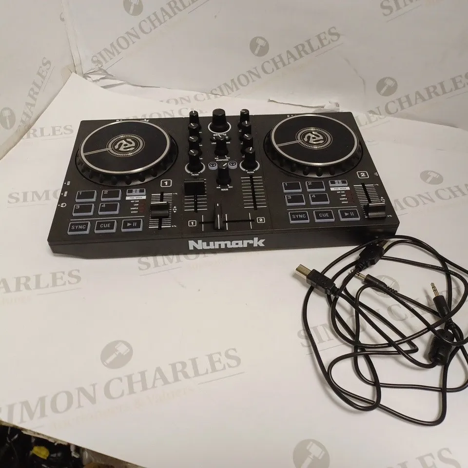 NUMARK PARTY MIX II DJ CONTROLLER/DJ SET