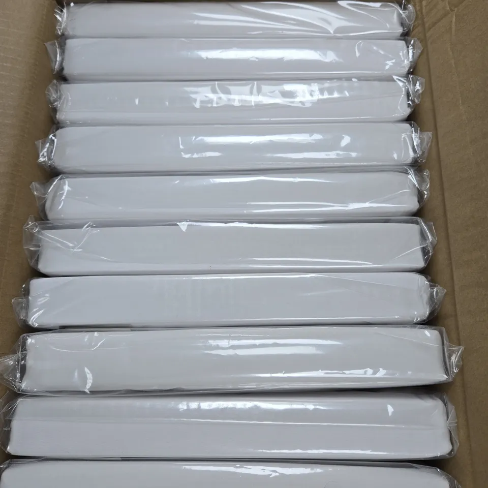 10 X HOTEL COLLECTION DOUBLE DUVET COVERS IN WHITE 