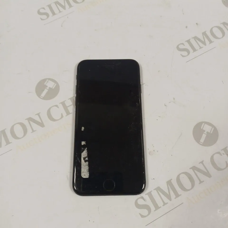APPLE IPHONE 7 (A1778) SMARTPHONE