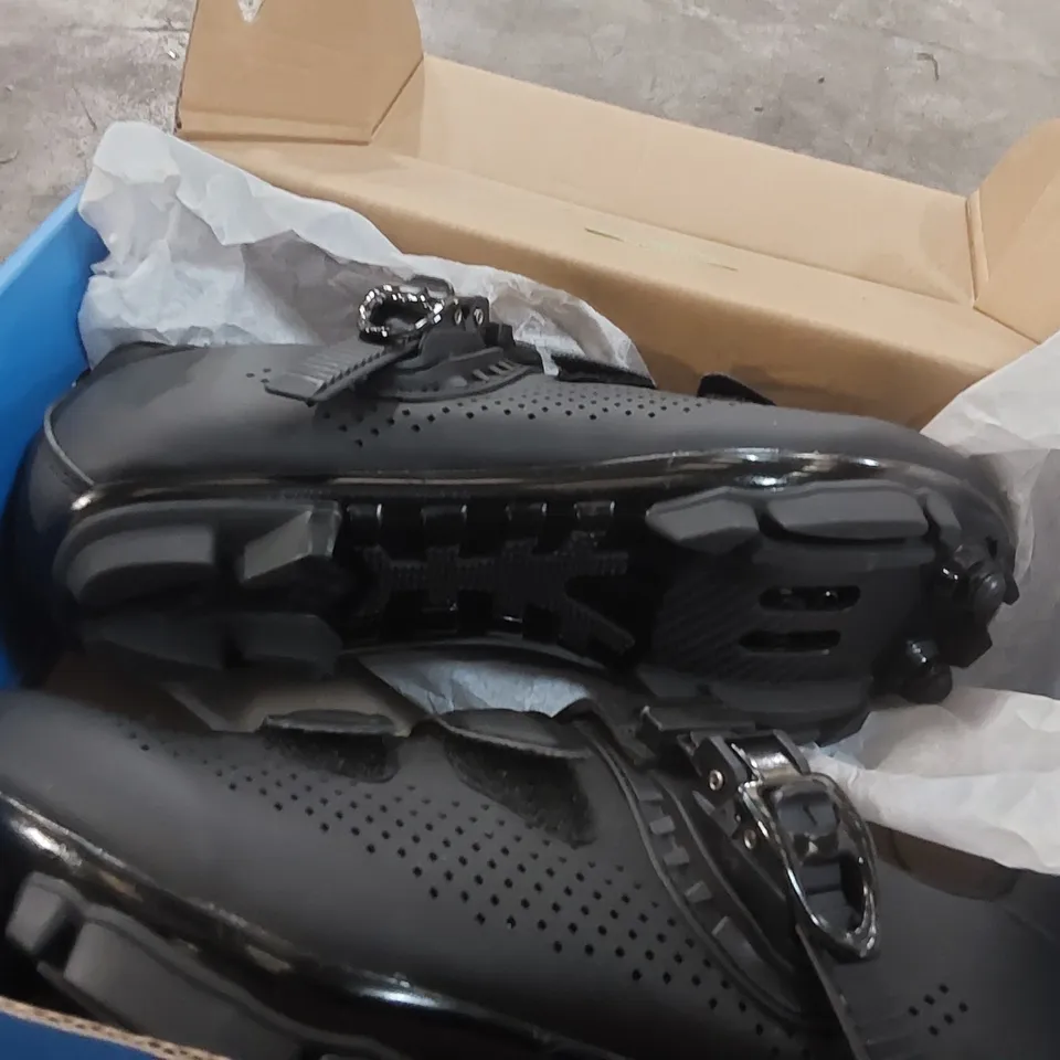 BOXED FOTGROY CYCLING SHOES - SIZE 5