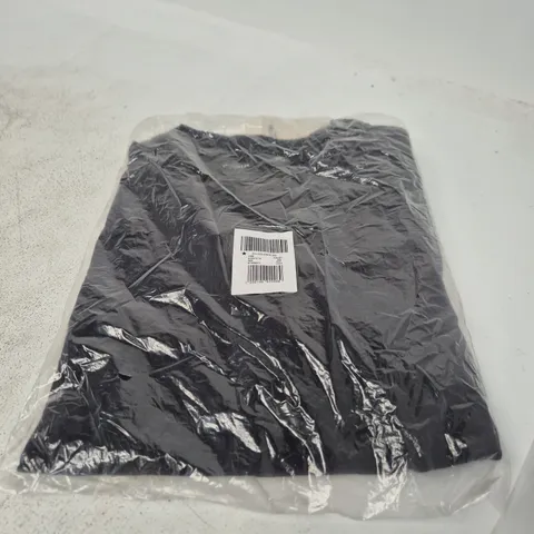 HOLLISTER BLACK T-SHIRT – SIZE LARGE