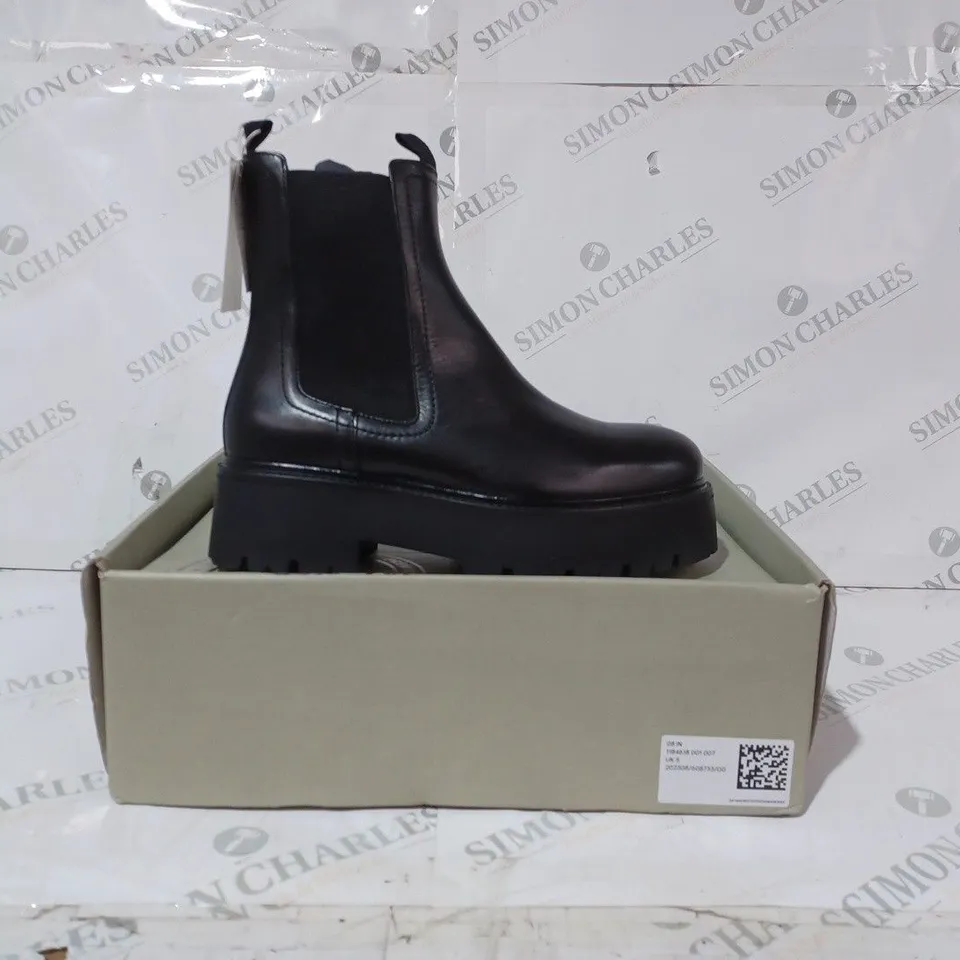 BOXED PAIR OF H&M LEATHER ANKLE BOOTS IN BLACK EU SIZE 38