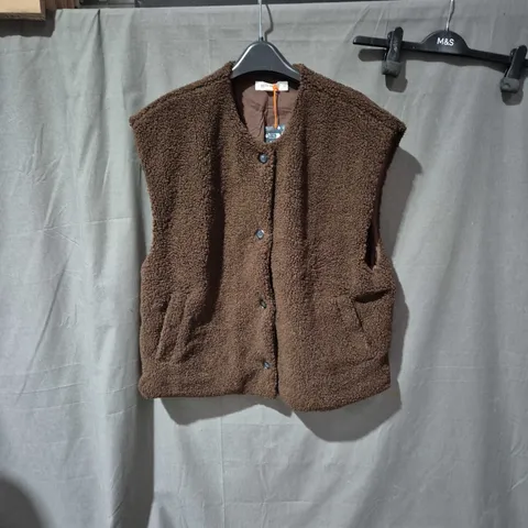 WHITE STUFF BROWN TEDDY FLEECE SLEEVELESS VEST – UK SIZE L