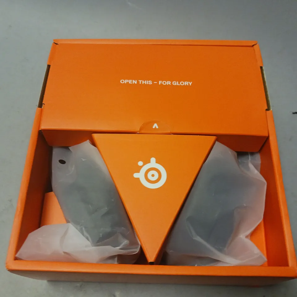 BOXED STEELSERIES ARCTIS NOVA 1 GAMING HEADSET