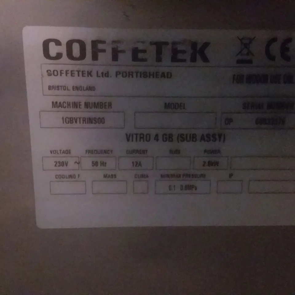 COFFETEK VITRO 4 GB COFFEE MACHINE