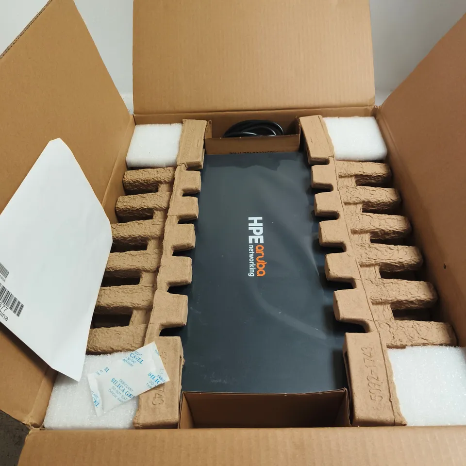 HP ARUBA NETWORKING 6100 24G CL4 45FP+ SWITCH – UK EN (JL677A/ACC)