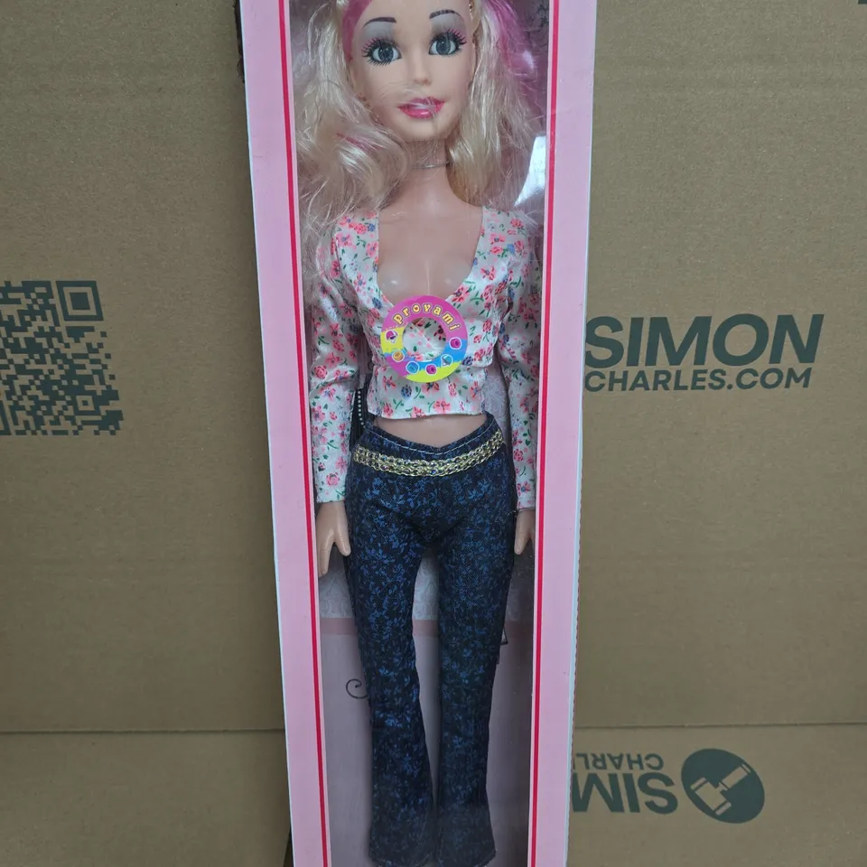 FORWARD DREAMS FASHION DOLL