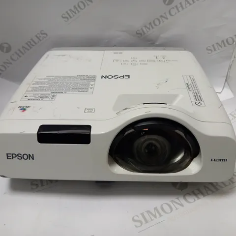 EPSON H674B LCD PROJECTOR 