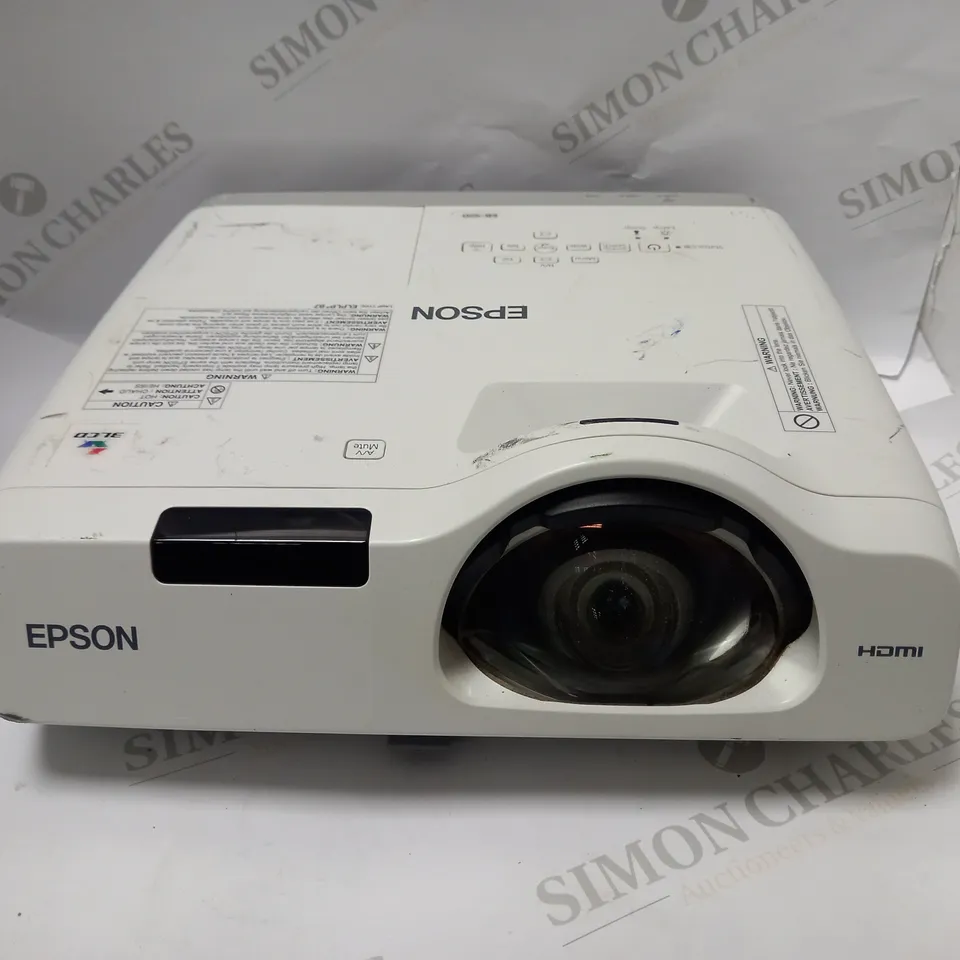 EPSON H674B LCD PROJECTOR 