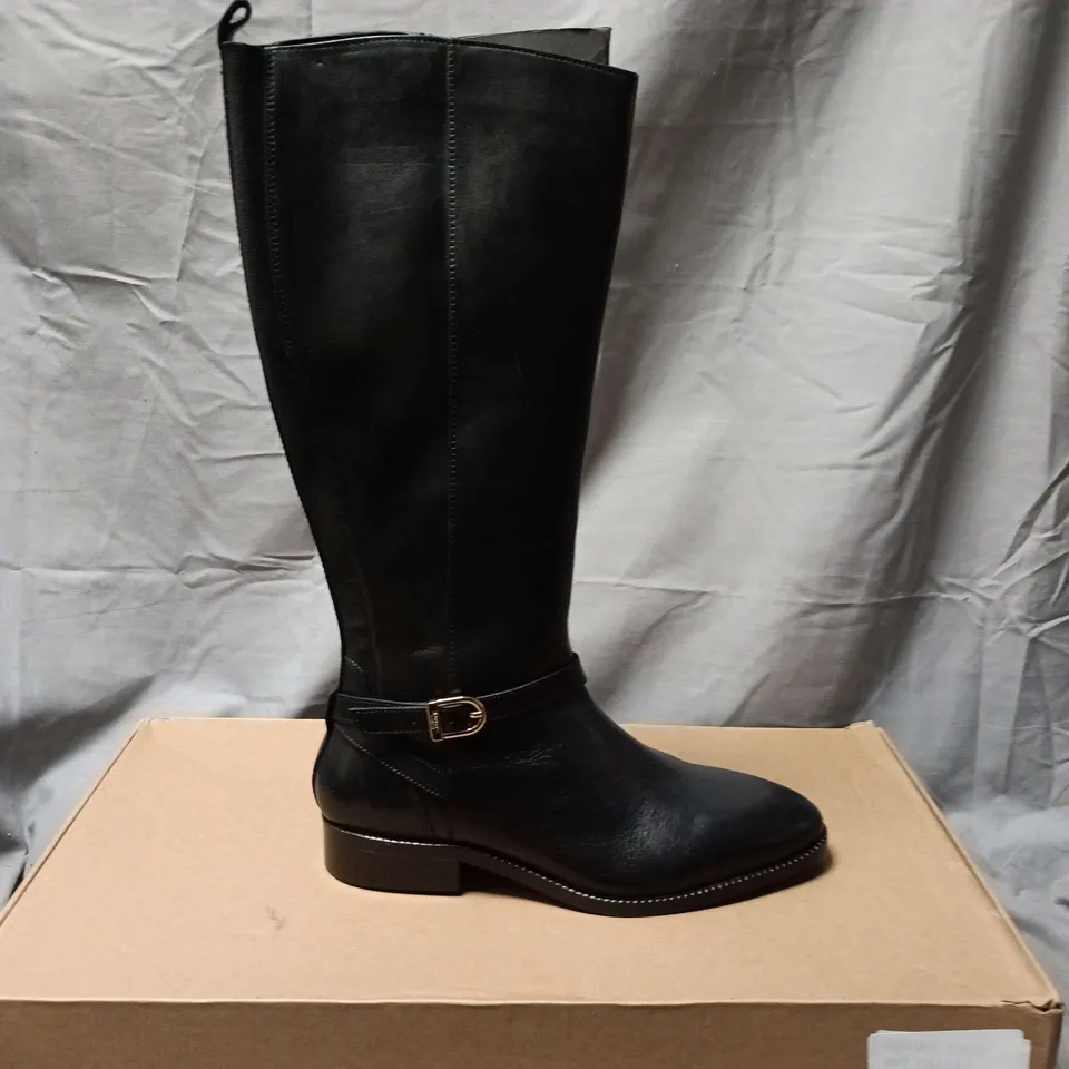 BOXED PAIR OF DUNE LONDON BLACK LEATHER KNEE-HIGH BOOT – UK 8