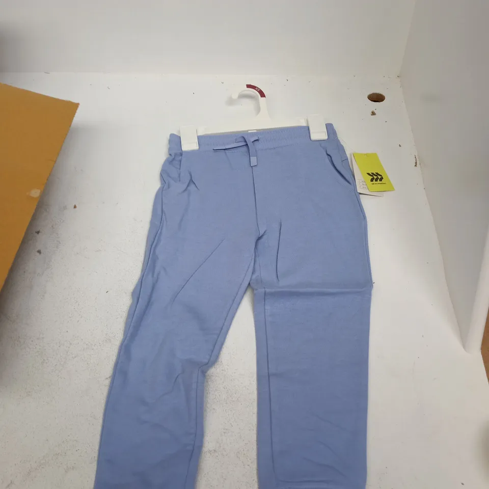 BOX OF APPROXIMATELY 12 VIOLET JOGGING BOTTOMS IN ASSORTED SIZES