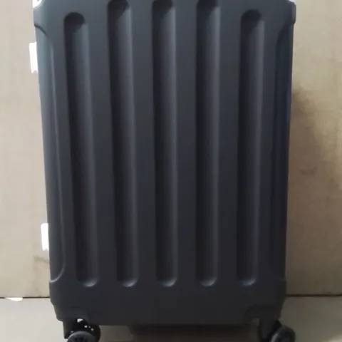 LUGG TRAVEL SUITCASE BLACK&WHITE