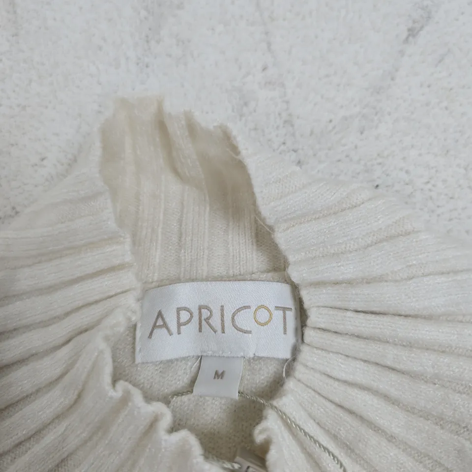 APRICOT WHITE KNIT JUMPER WITH PEARL EMBELLISHMENTS SIZE M