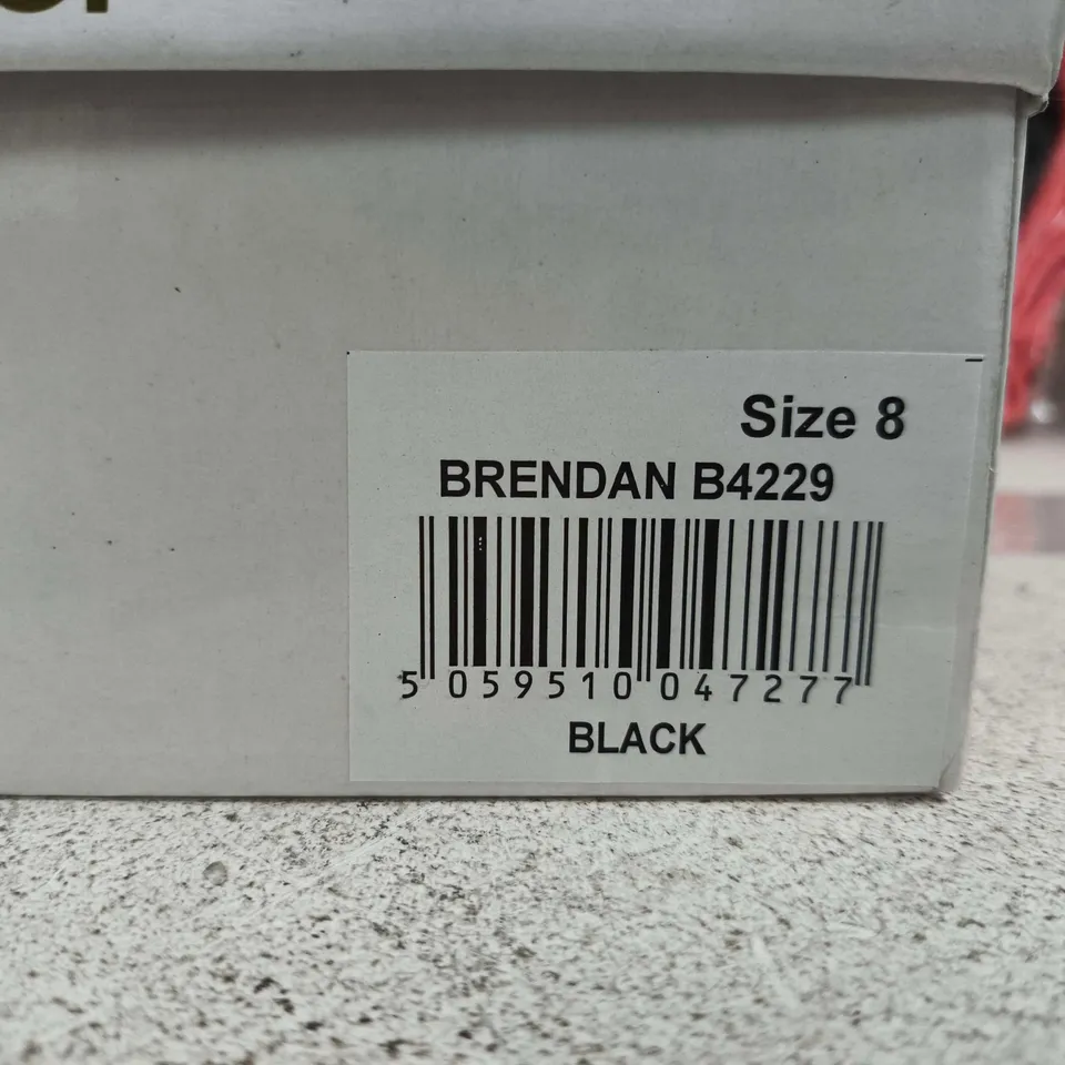 BOXED PAIR OF DR.KELLER BRENDAN SHOES – BLACK - UK SIZE 8