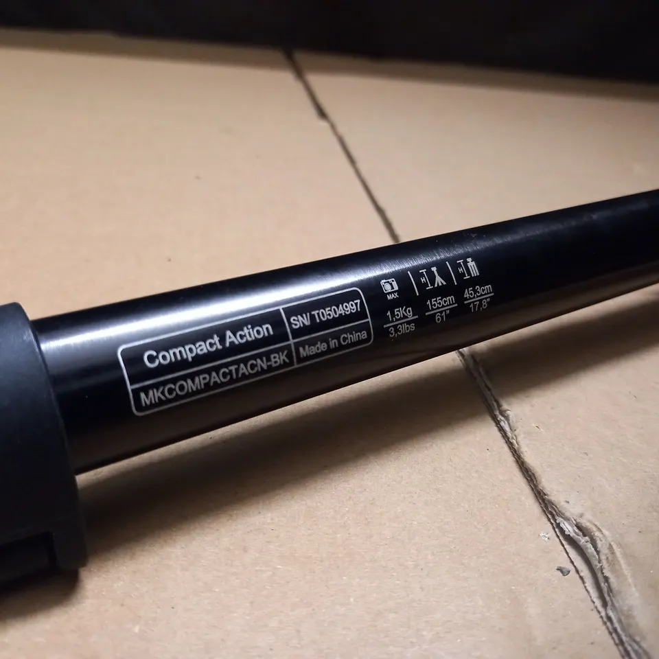 MANFROTTO COMPACT ACTION TRIPOD