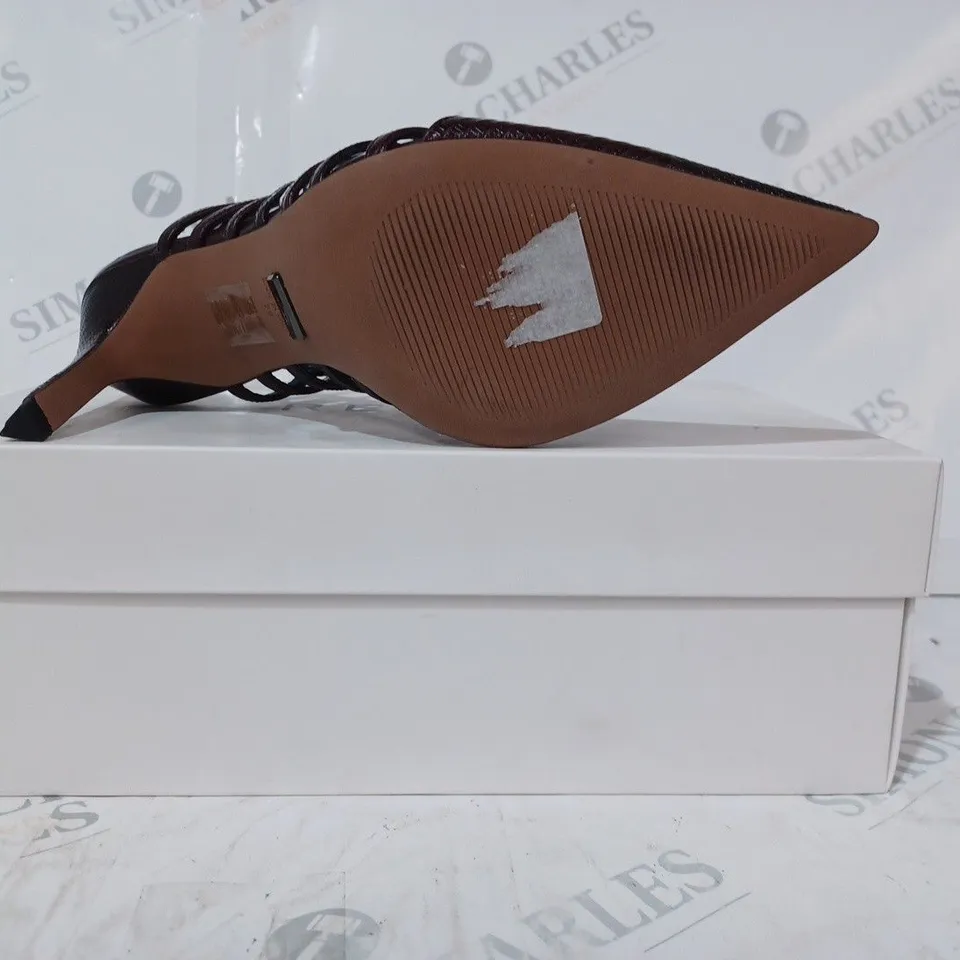 BOXED PAIR OF REISS DAPHNE SLINGBACK HEELS IN POMEGRANATE SIZE 6