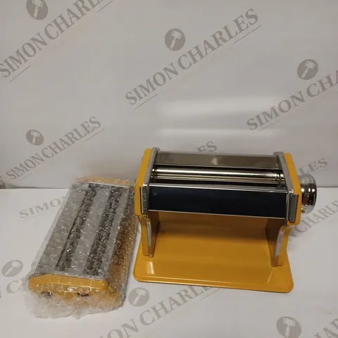 KITCHEN CRAFT PASTA MACHINE 