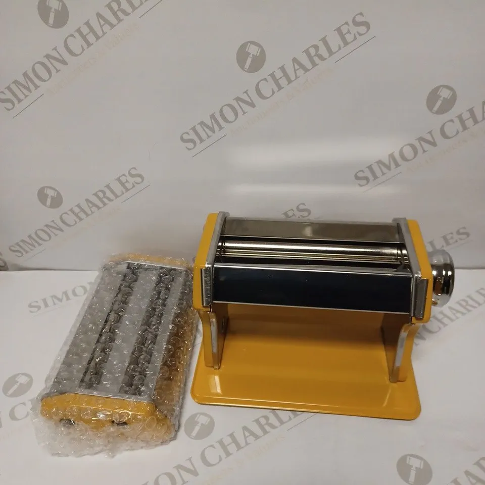 KITCHEN CRAFT PASTA MACHINE 
