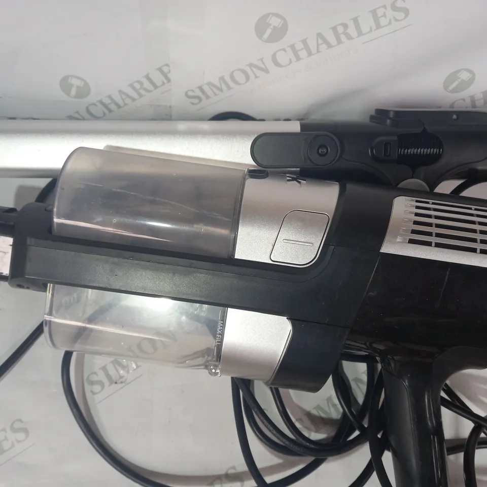 SHARK STRATOS ANTI HAIR WRAP PET PRO VACUUM CLEANER