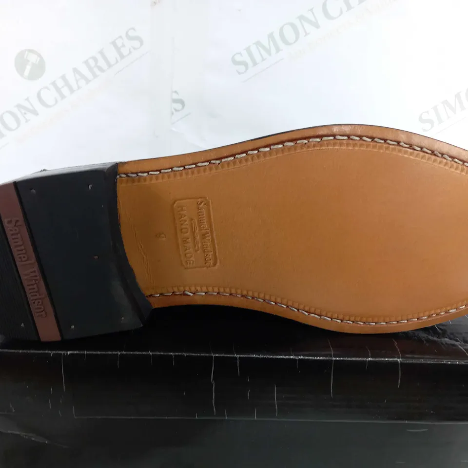 BOXED PAIR OF SAMUEL WINDSOR HANDMADE BV83 SLIP ON SHOES - BROWN - SIZE 9