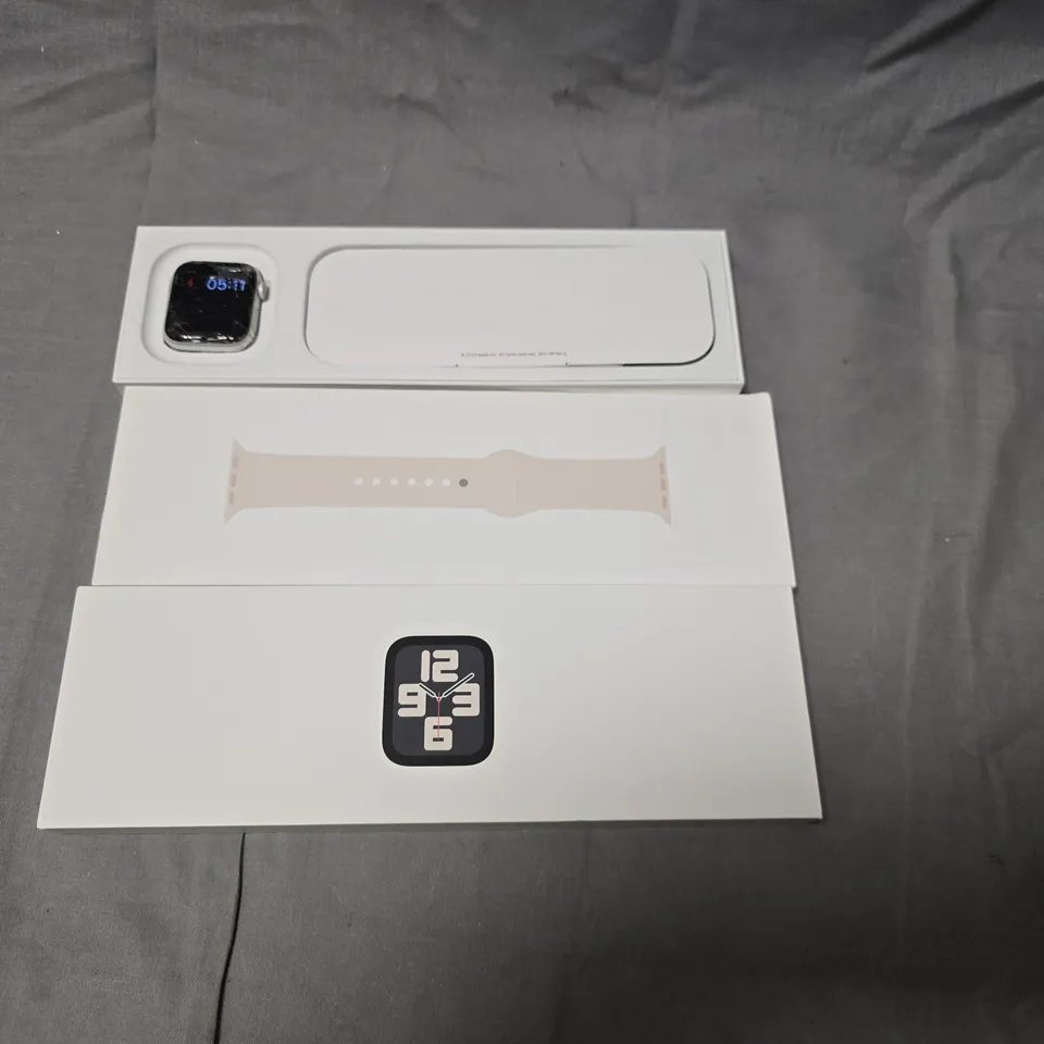 APPLE WATCH – BOXED