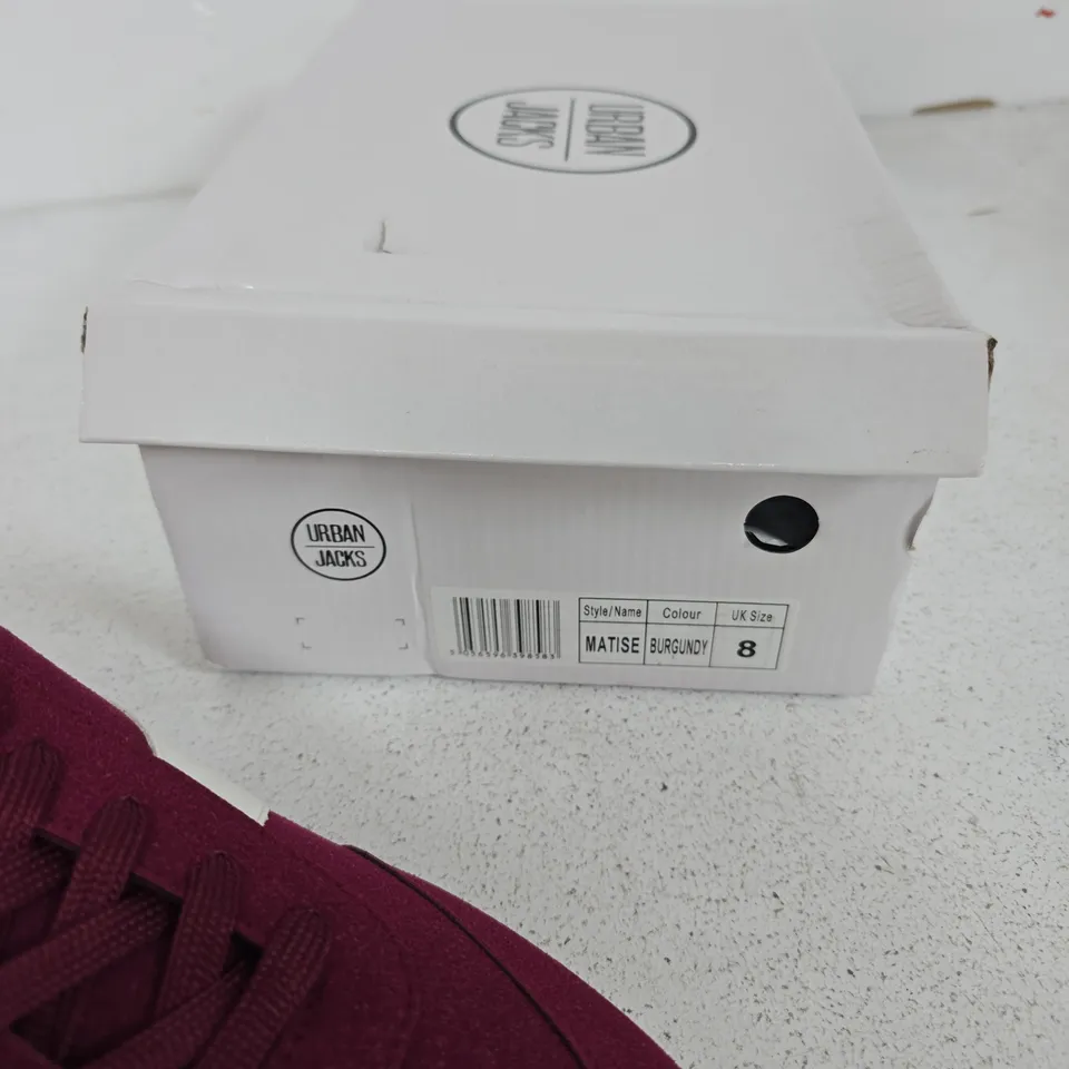 UK 8 URBAN JACKS MATISE BURGUNDY SNEAKERS – WOMEN