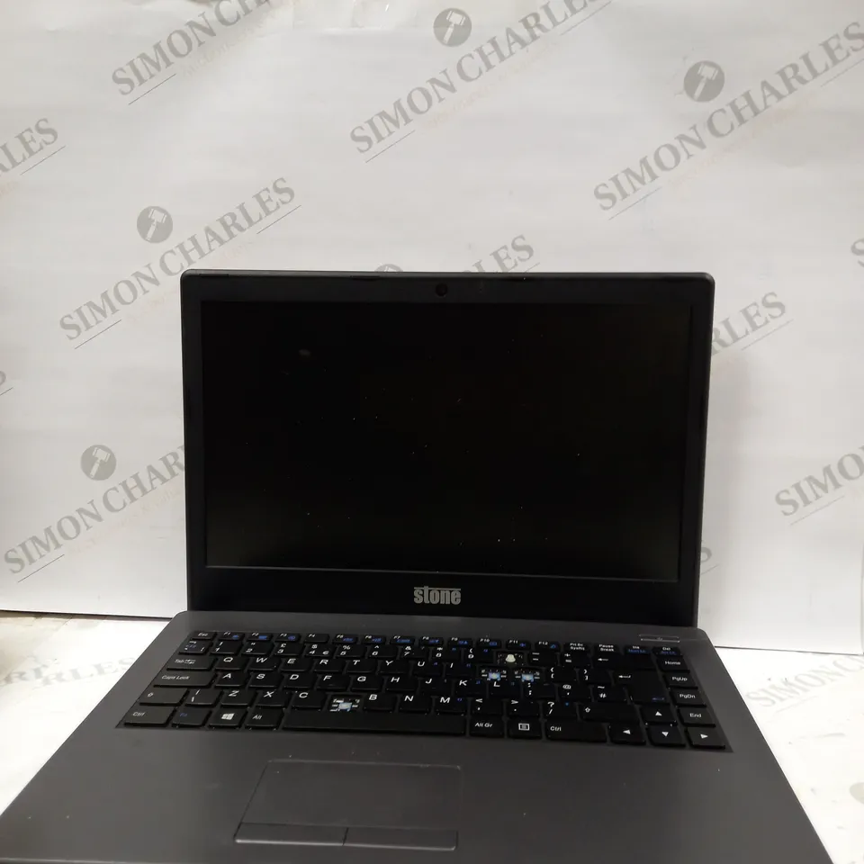 OEGSTONE NOTCHA-300 LAPTOP IN SILVER