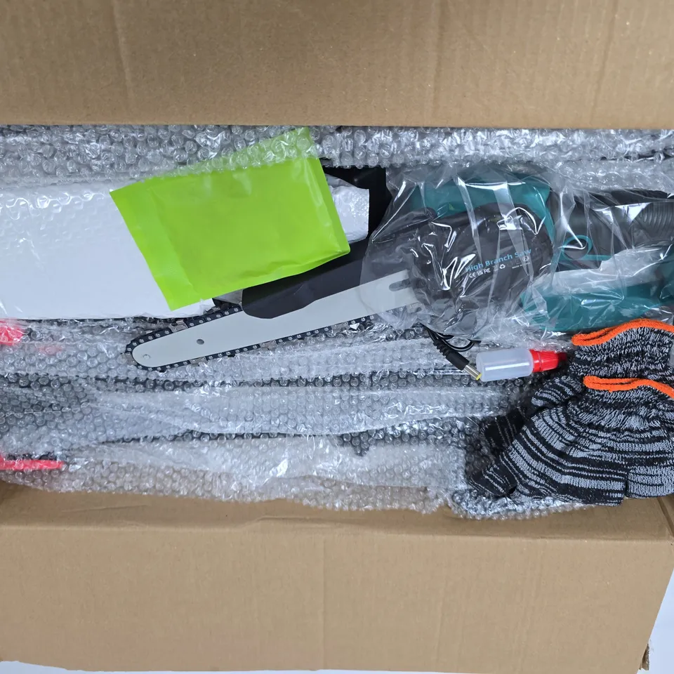 NEXXSAW CORDLESS CHAINSAW