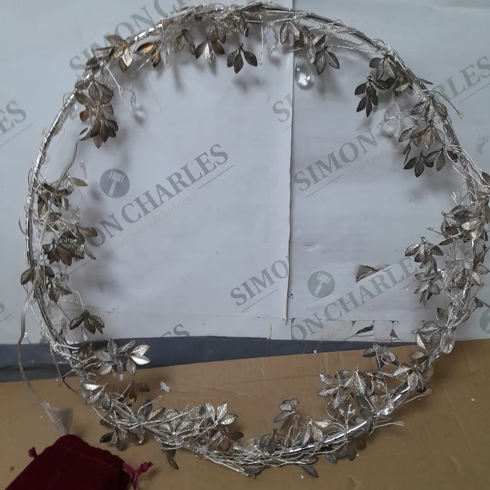 BOXED ALISON CORK PRE LIT JEWELLED WREATH