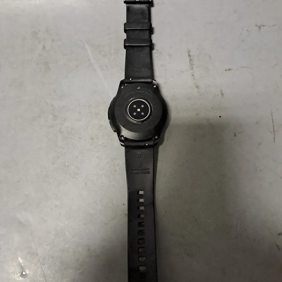 SAMSUNG GALAXY SM-R815F WATCH