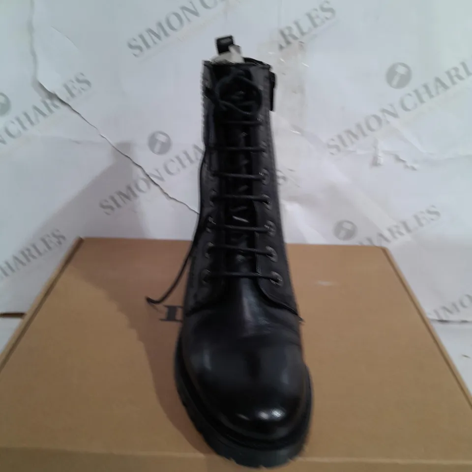 BOXED PAIR OF DUNE LONDON PRESTONE LEATHER CLEATED HIKER BOOTS IN BLACK UK SIZE 4