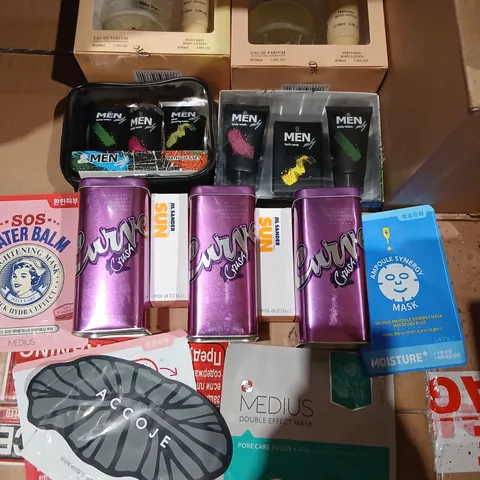 LARGE QUANTITY OF ASSORTED HEALTH & BEAUTY PRODUCTS – ASSORTED COSMETICS, FRAGRANCE & SKINCARE ITEMS (EYELASHES, MASKS, LOTIONS)