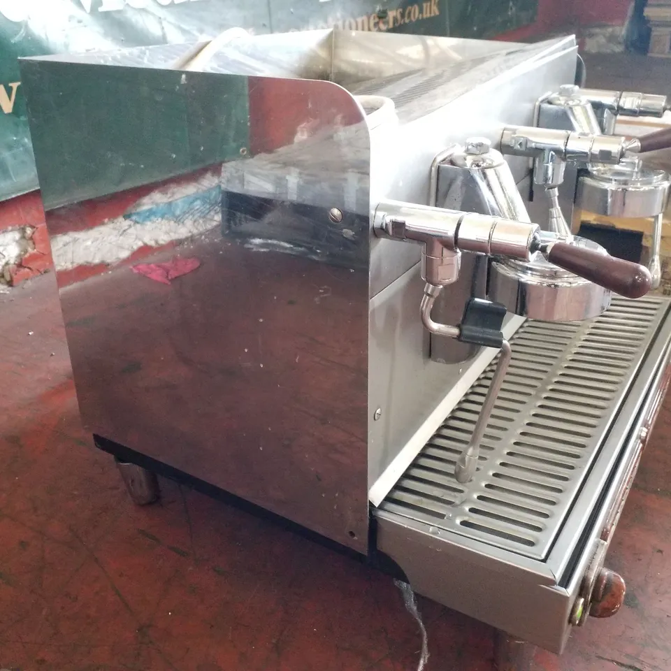 ELEKTRA BARISTA 3 STATION COFFEE MACHINE 