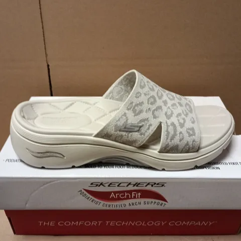 BOXED PAIR OF SKECHERS GO WALK ARCH FIT 2.0 SANDALS IN WHITE/LEOPARD - UK 5