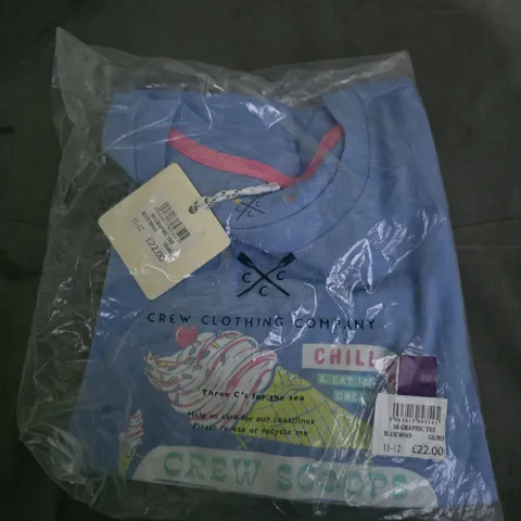 CREW CLOTHING COMPANY KIDS GRAPHIC TEE – UK 11-12, BLUE