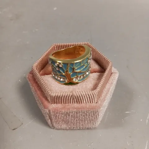 PANDORA TIARA WISHBONE RING