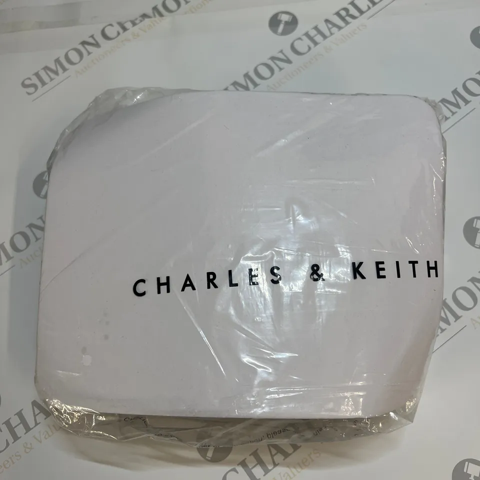 CHARLES & KEITH GABBINE SADDLE BAG IN BLACK SIZE M