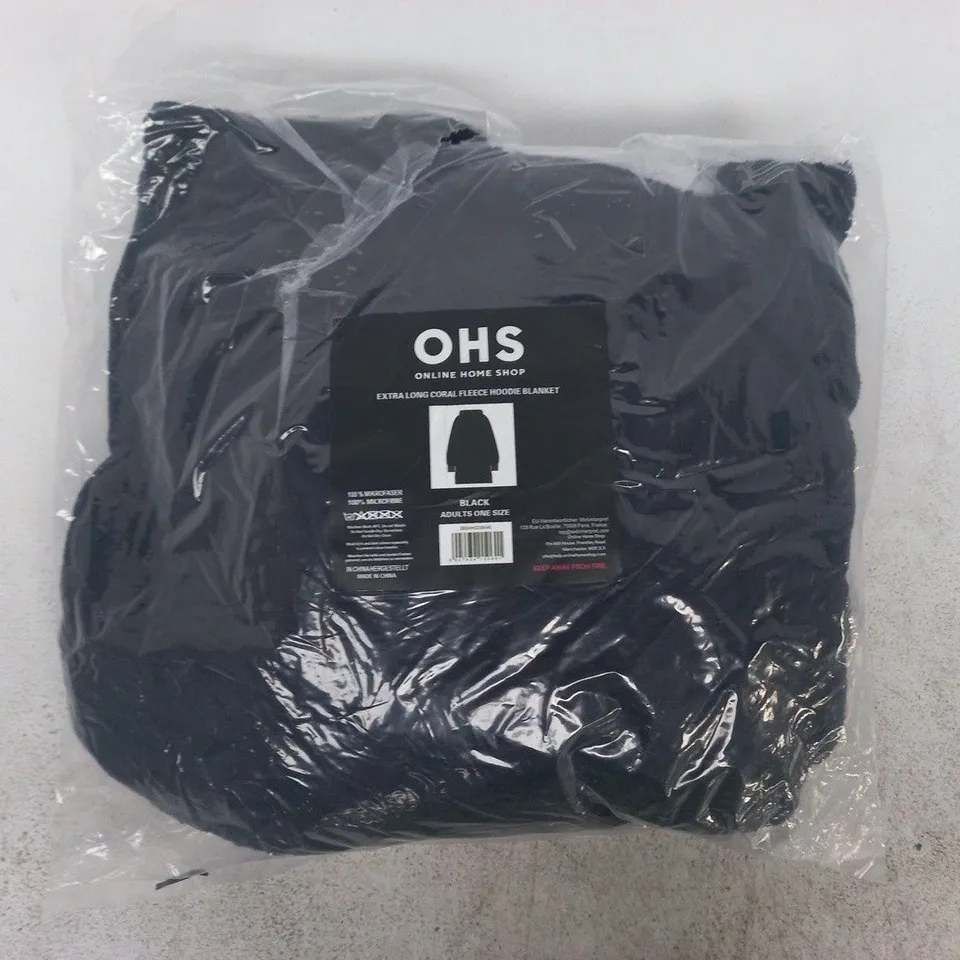 BAGGED OHS EXTRA LONG CORAL FLEECE HOODIE BLANKET IN BLACK - ONE SIZE