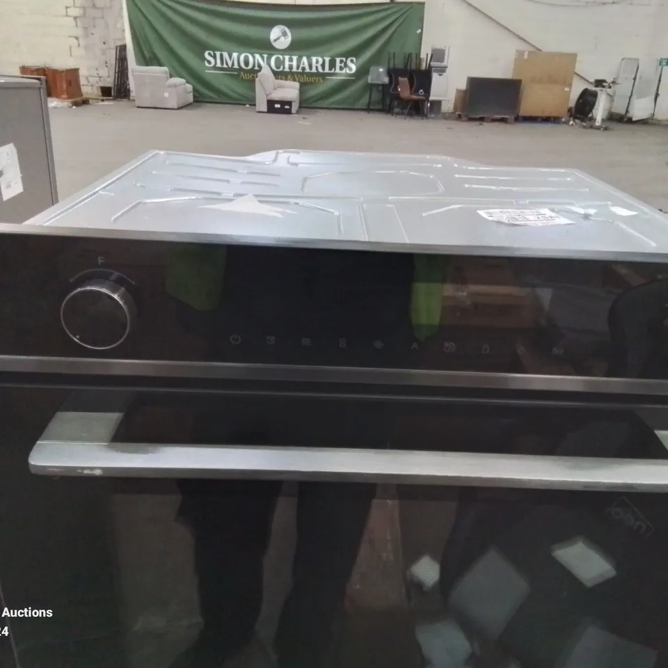 BOXED RUSSELL HOBBS RHEO70202 BUILT IN ELECTRIC FAN OVEN - BLACK