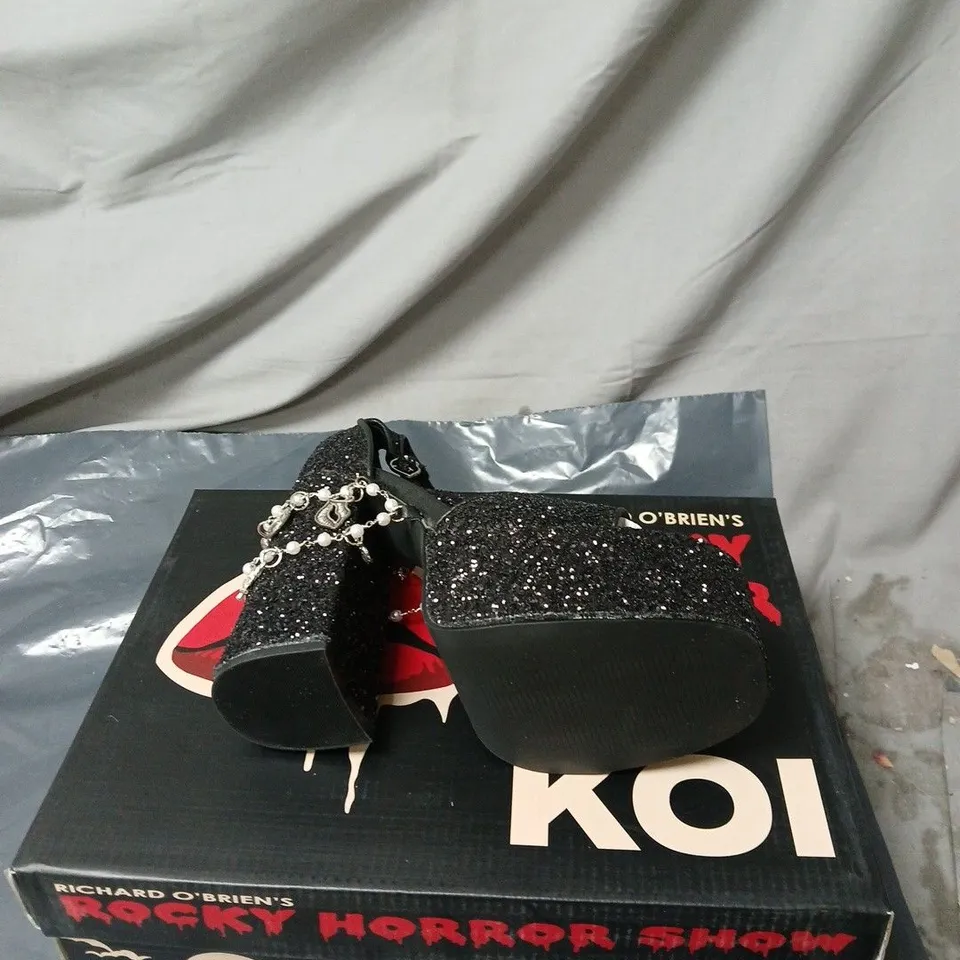 KOI ROCKY HORROR SHOW FRANK N FURTER CHARM HEELS BLACK BOXED SIZE 3