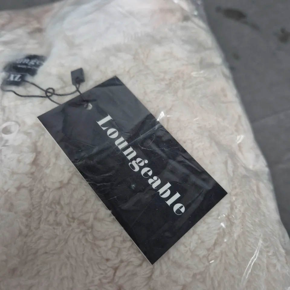 CABLE CUT SHERPA WITH FAUX FUR TRIM ALL-IN-ONE – CREAM, XL