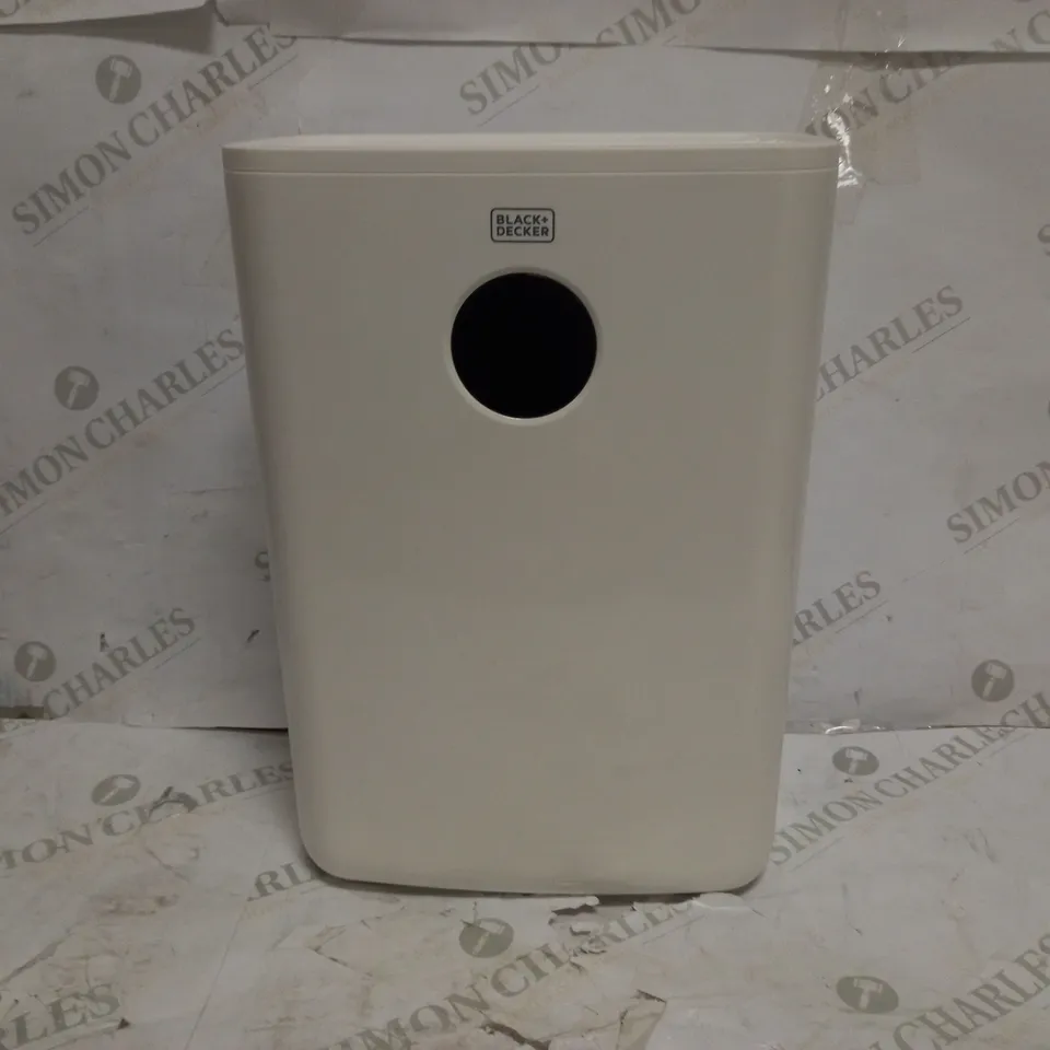 BLACK AND DECKER 2-LITRE DEHUMIDIFIER WITH AIR PURIFIER