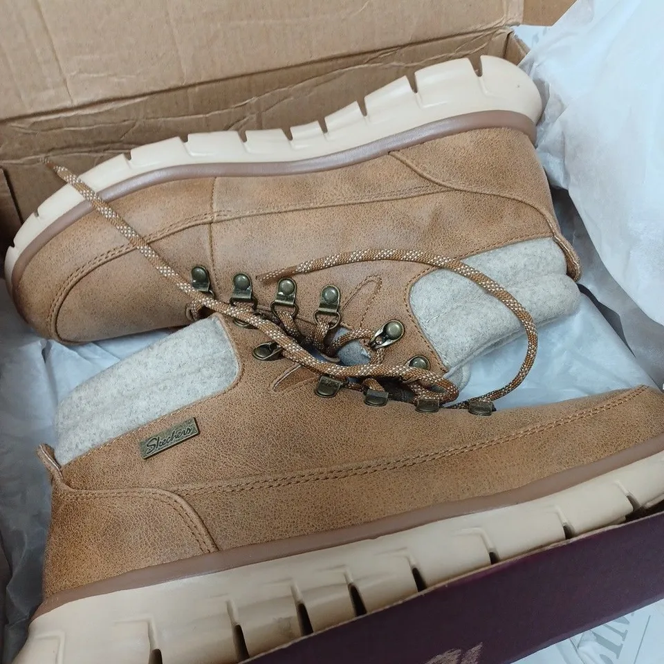 BOXED SKECHERS SYNERGY WARM TECH BOOTS , CHESTNUT - SIZE 4 