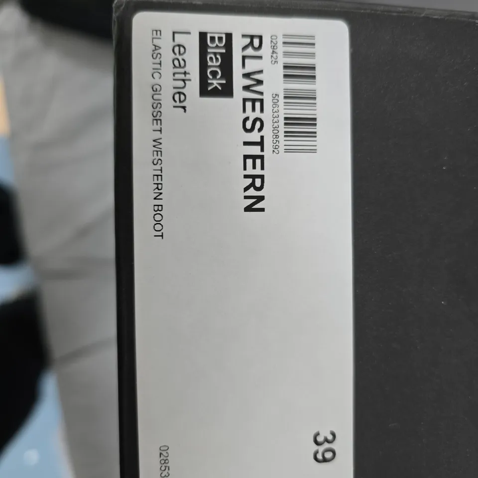 RUTH LANGFORD FASHION BLACK LEATHER CHELSEA BOOTS, UK 6 (EU 39) ANKLE BOOTS